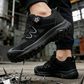 🥾🛡️ 50% KORTING! Stop met het strikken van veters die na 5 minuten loshangen! Deze werkschoenen met stalen neus, doorstikbestendige zool en draaivetersluiting zitten als gegoten, beschermen tot 200 J, en je trekt ze aan zonder ooit te bukken!